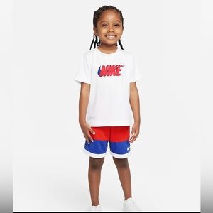 NIKE TODDLER BOYS SIZE 24M TWO PIECE SET